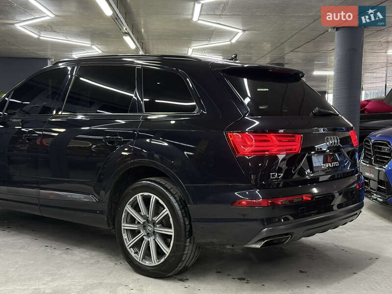 Внедорожник / Кроссовер Audi Q7 2016 в Одессе