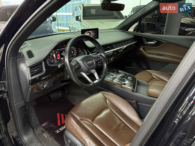Внедорожник / Кроссовер Audi Q7 2016 в Одессе