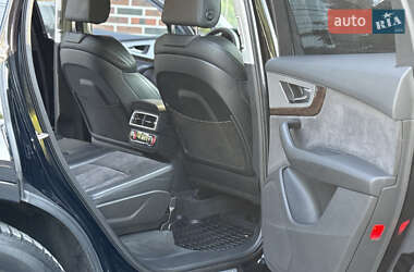 Внедорожник / Кроссовер Audi Q7 2015 в 