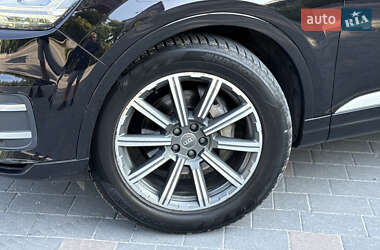 Внедорожник / Кроссовер Audi Q7 2015 в 