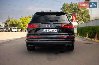 Внедорожник / Кроссовер Audi Q7 2016 в 