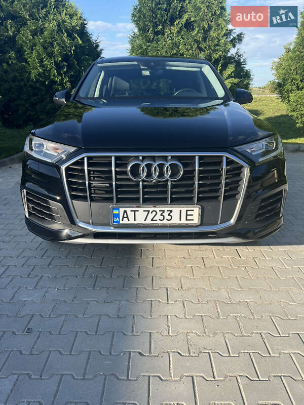 Позашляховик / Кросовер Audi Q7 2020 в Івано-Франківську