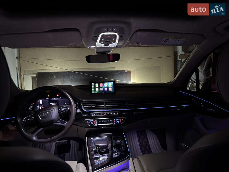 Внедорожник / Кроссовер Audi Q7 2017 в Черновцах