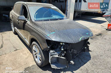 Внедорожник / Кроссовер Audi Q7 2020 в 