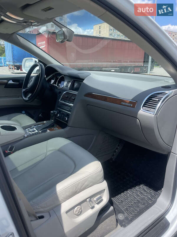 Позашляховик / Кросовер Audi Q7 2014 в Кропивницькому