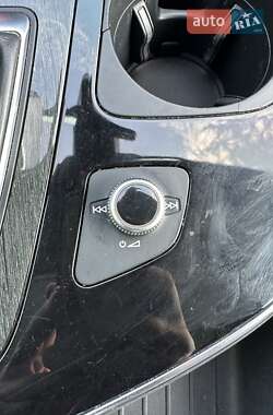 Внедорожник / Кроссовер Audi Q7 2016 в 