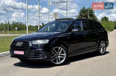 Внедорожник / Кроссовер Audi Q7 2019 в 