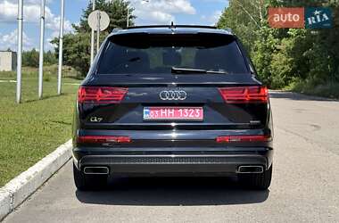Внедорожник / Кроссовер Audi Q7 2019 в 