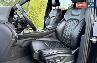 Внедорожник / Кроссовер Audi Q7 2019 в 