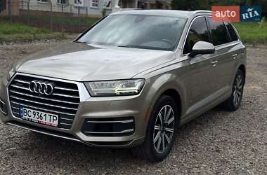 Внедорожник / Кроссовер Audi Q7 2016 в 