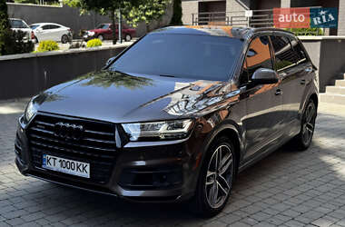 Внедорожник / Кроссовер Audi Q7 2018 в 
