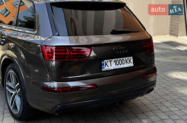 Внедорожник / Кроссовер Audi Q7 2018 в 