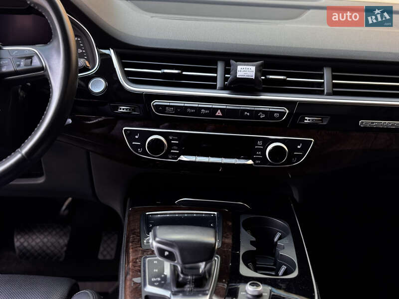 Позашляховик / Кросовер Audi Q7 2018 в Івано-Франківську