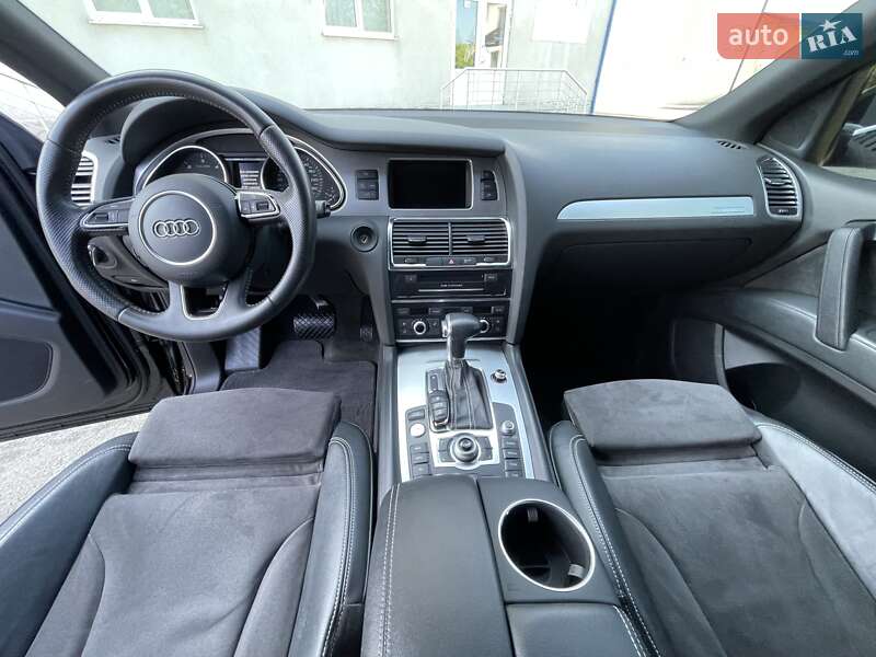 Внедорожник / Кроссовер Audi Q7 2014 в Черновцах