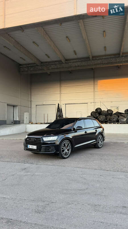 Audi Q7 2016