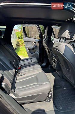 Внедорожник / Кроссовер Audi Q7 2021 в 