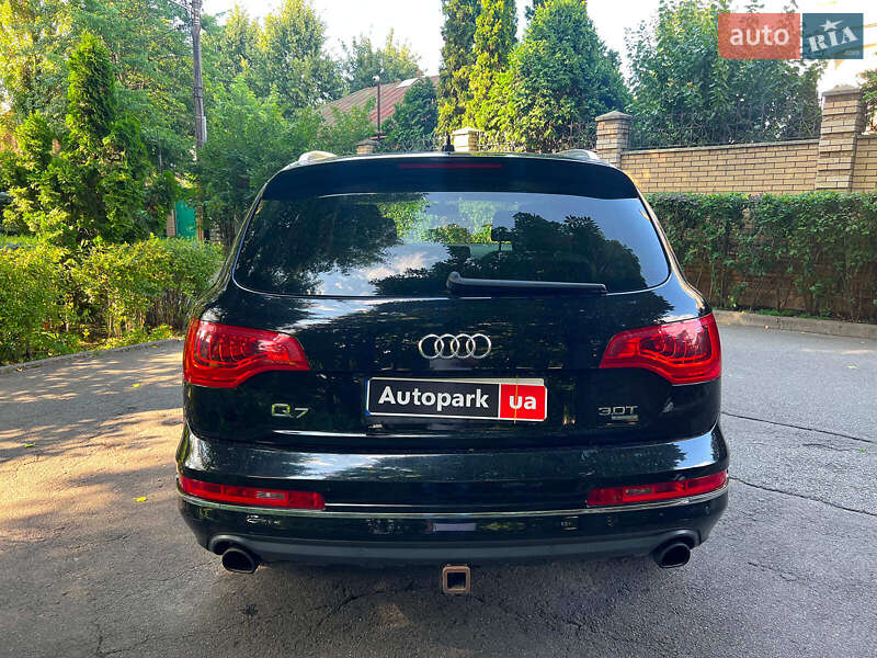 Внедорожник / Кроссовер Audi Q7 2015 в Киеве