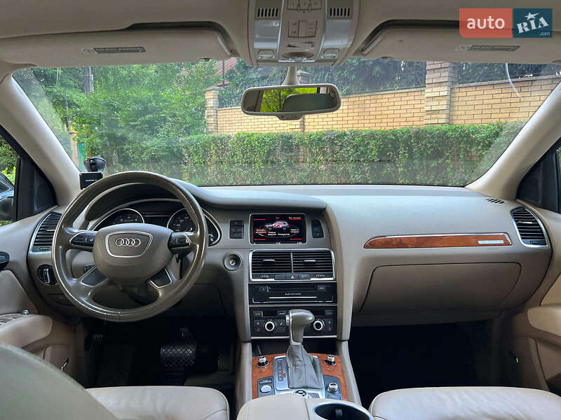 Внедорожник / Кроссовер Audi Q7 2015 в Киеве