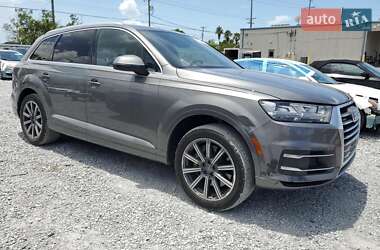 Внедорожник / Кроссовер Audi Q7 2016 в 