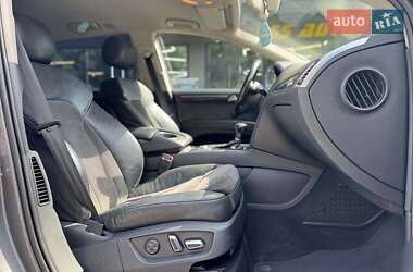 Внедорожник / Кроссовер Audi Q7 2011 в 