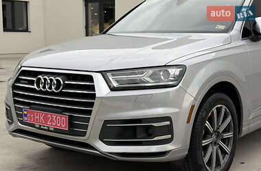 Внедорожник / Кроссовер Audi Q7 2017 в 