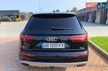 Внедорожник / Кроссовер Audi Q7 2015 в 