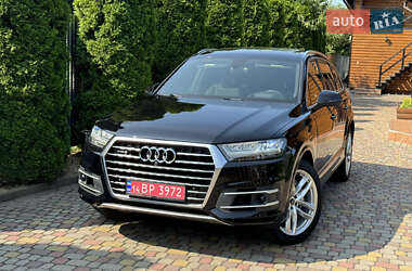 Внедорожник / Кроссовер Audi Q7 2017 в 