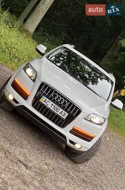 Внедорожник / Кроссовер Audi Q7 2012 в 