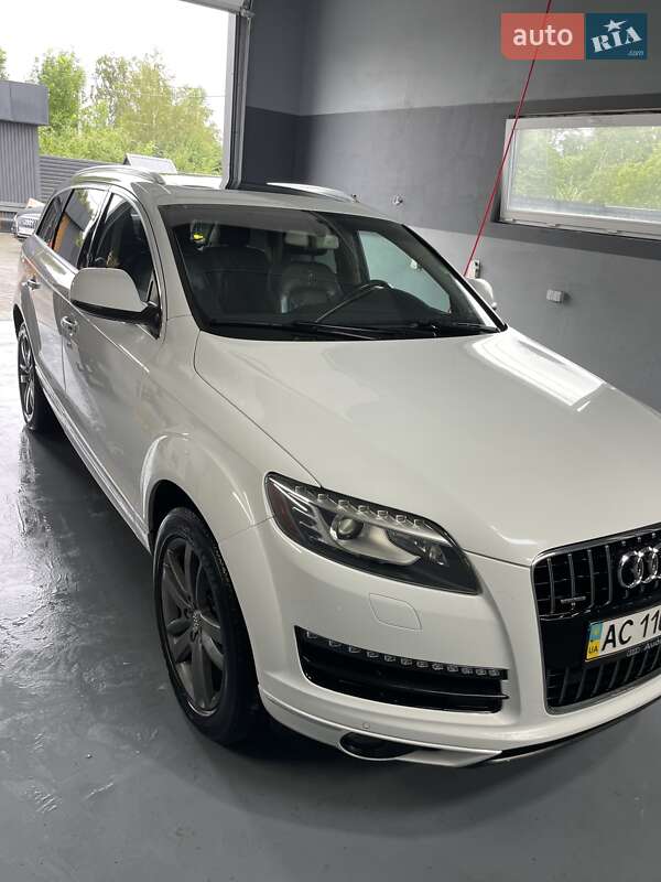 Позашляховик / Кросовер Audi Q7 2012 в Луцьку