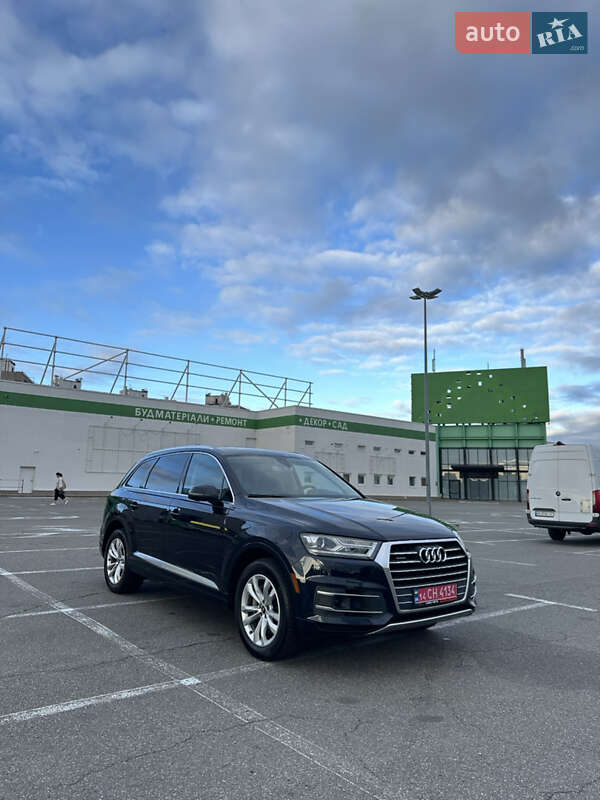 Позашляховик / Кросовер Audi Q7 2016 в Києві