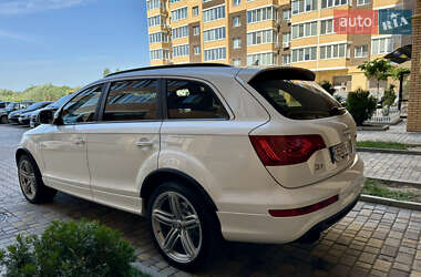 Внедорожник / Кроссовер Audi Q7 2012 в 