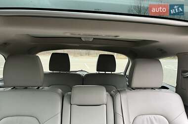 Внедорожник / Кроссовер Audi Q7 2015 в 