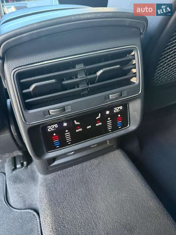 Позашляховик / Кросовер Audi Q7 2020 в Кам'янець-Подільському