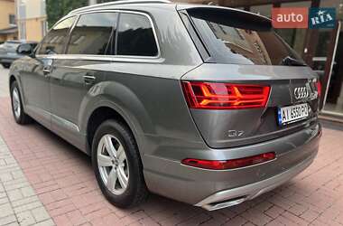 Внедорожник / Кроссовер Audi Q7 2016 в 