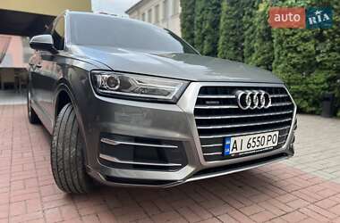 Внедорожник / Кроссовер Audi Q7 2016 в 