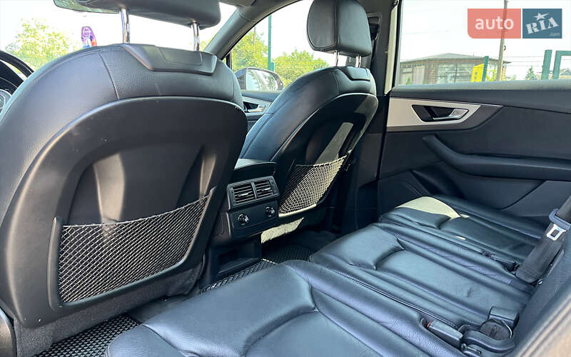 Внедорожник / Кроссовер Audi Q7 2015 в Коломые