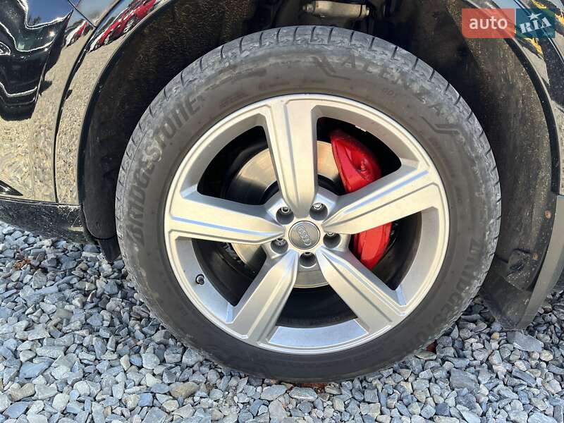 Внедорожник / Кроссовер Audi Q7 2015 в Коломые