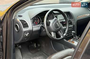 Внедорожник / Кроссовер Audi Q7 2010 в 
