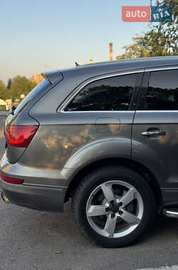 Внедорожник / Кроссовер Audi Q7 2014 в 