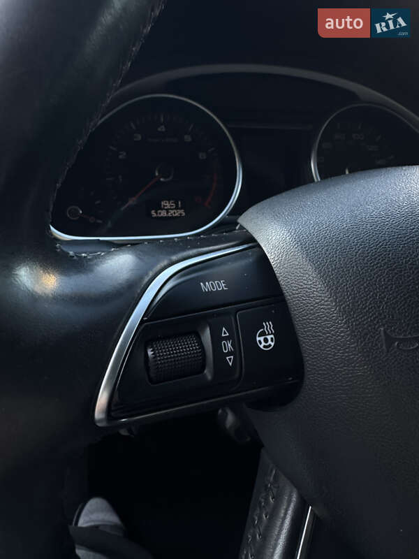 Позашляховик / Кросовер Audi Q7 2014 в Львові