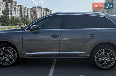 Внедорожник / Кроссовер Audi Q7 2019 в 