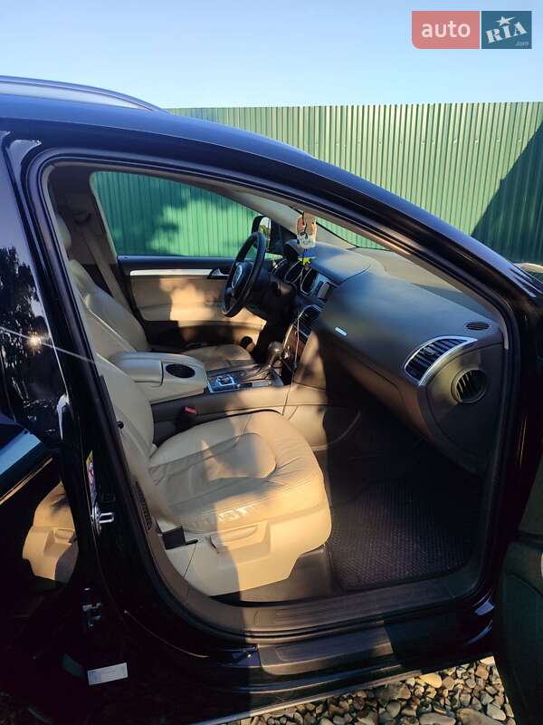 Позашляховик / Кросовер Audi Q7 2009 в Коломиї