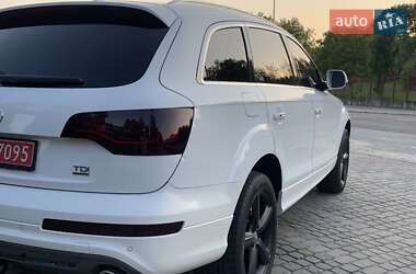 Внедорожник / Кроссовер Audi Q7 2011 в 