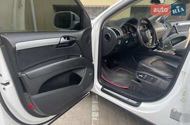 Внедорожник / Кроссовер Audi Q7 2011 в 