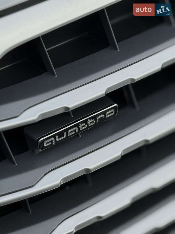 Внедорожник / Кроссовер Audi Q7 2016 в Ровно