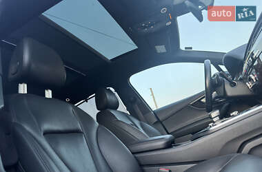 Внедорожник / Кроссовер Audi Q7 2017 в 