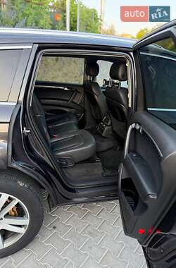 Внедорожник / Кроссовер Audi Q7 2011 в 