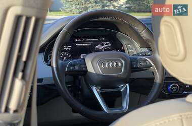 Внедорожник / Кроссовер Audi Q7 2019 в 