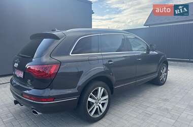 Внедорожник / Кроссовер Audi Q7 2013 в 