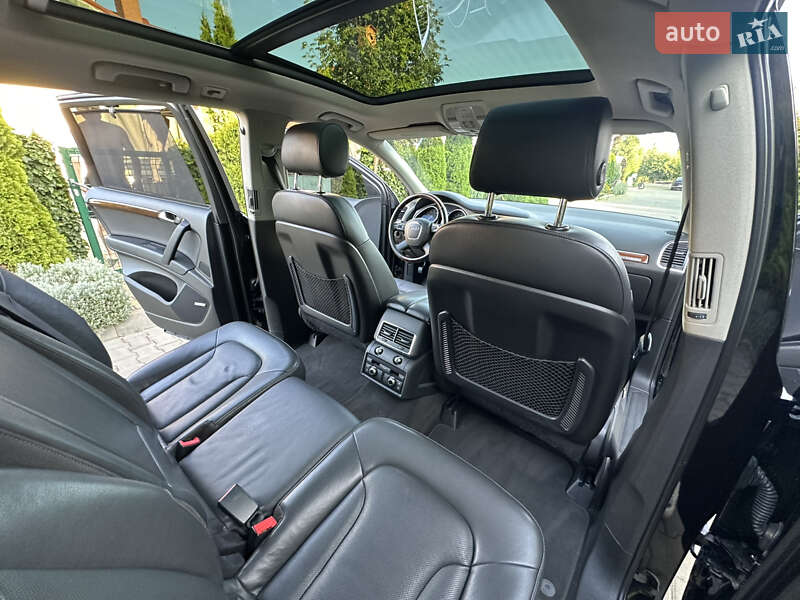 Внедорожник / Кроссовер Audi Q7 2011 в Одессе